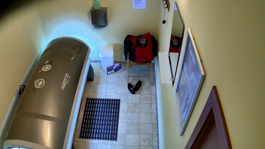 4. Download full pics of Brunette Babe Returns to Solarium for Round 3 from czechsolarium.com