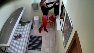 1. Download full pics of Brunette Loves Solarium and Free Shows from czechsolarium.com