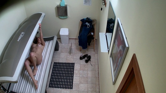 3. Download full pics of Blonde Babe Strips Again in Solarium from czechsolarium.com