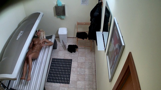 3. Download full pics of Pussy and Ass on Full Display in Solarium from czechsolarium.com