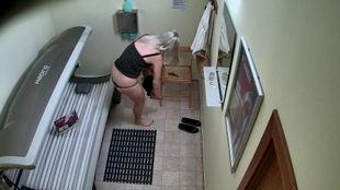 2. Download full pics of Busty Blonde MILF Masturbates in Solarium from czechsolarium.com