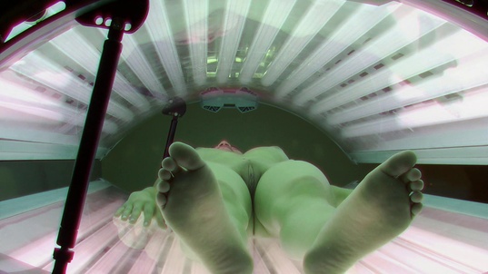 6. Download full pics of Teen Student Flashes Her Tight Pussy in Solarium from czechsolarium.com