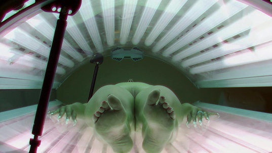 4. Download full pics of Brunette Slut Loves Solarium Voyeur Action from czechsolarium.com