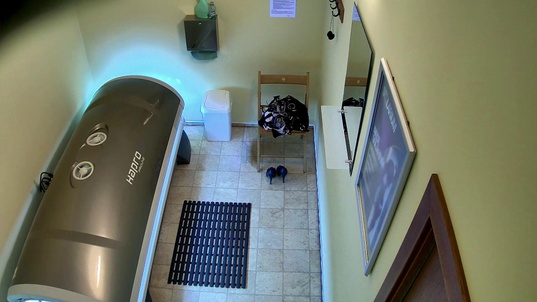 5. Download full pics of Brunette Slut Loves Solarium Voyeur Action from czechsolarium.com