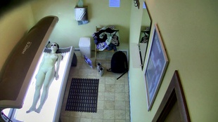 5. Download full pics of Schoolgirl Gives a Free Show in Solarium from czechsolarium.com