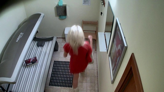 1. Download full pics of Busty Housewife Masturbates in Solarium from czechsolarium.com