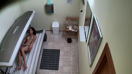 3. Download full pics of Brunette Sensation Gets Wild in Solarium from czechsolarium.com