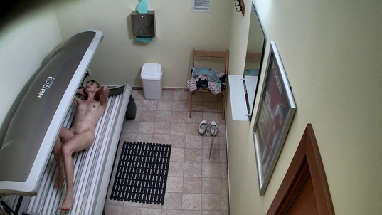 3. Download full pics of Slim Blonde’s Hot Solarium Session from czechsolarium.com