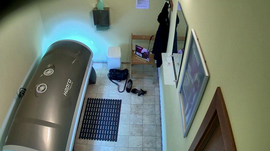 5. Download full pics of Mature Housewife's Wild Solarium Adventure from czechsolarium.com