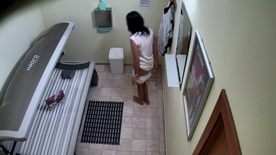 1. Download full pics of Busty Model’s Provocative Solarium Session from czechsolarium.com