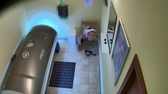 4. Download full pics of Hairy MILF Returns to the Solarium from czechsolarium.com