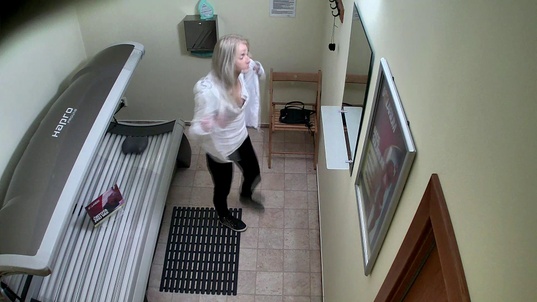 1. Download full pics of 18-YO Returns to the Solarium from czechsolarium.com