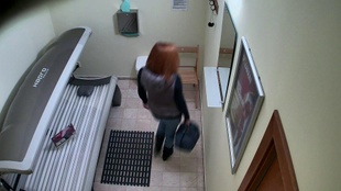 1. Download full pics of Young Redhead Shines in Solarium from czechsolarium.com