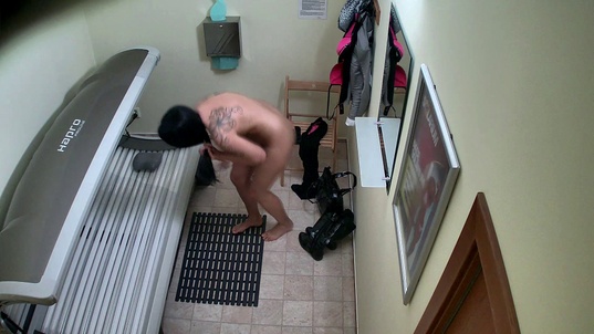 3. Download full pics of Dark-Haired Princess’s Solarium Surprise from czechsolarium.com