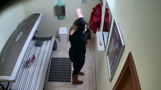 1. Download full pics of Husky Brunette’s Wild Solarium Adventure from czechsolarium.com