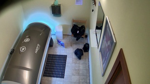 5. Download full pics of Stunning Beauty Takes on Solarium from czechsolarium.com