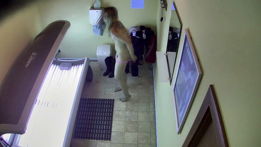 6. Download full pics of Blonde Teen’s Sensational Show from czechsolarium.com