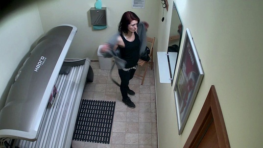 2. Download full pics of Slim Brunette’s Playful Solarium Session from czechsolarium.com