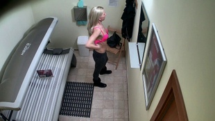 2. Download full pics of El sensacional espectáculo de la rubia delgada from czechsolarium.com