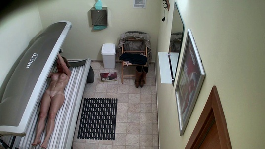 6. Download full pics of Beautiful Teacher’s Seductive Solarium Show from czechsolarium.com