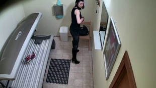 1. Download full pics of 18-YO Pussycat Takes the Stage from czechsolarium.com