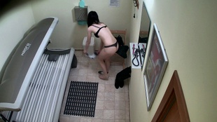 2. Download full pics of 18-YO Pussycat Takes the Stage from czechsolarium.com