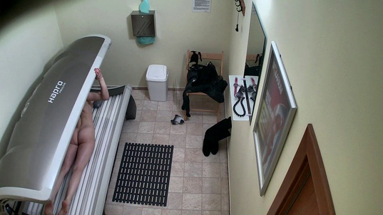 3. Download full pics of 18-YO Pussycat Takes the Stage from czechsolarium.com