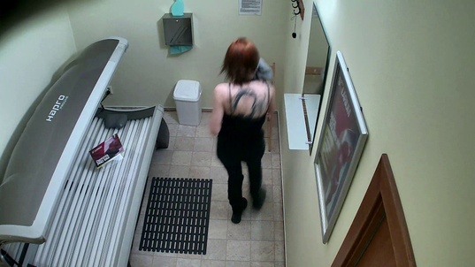 1. Download full pics of Tattooed Redhead Unwittingly Gets Filmed from czechsolarium.com