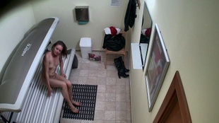 6. Download full pics of Model Unknowingly Gets Raided from czechsolarium.com