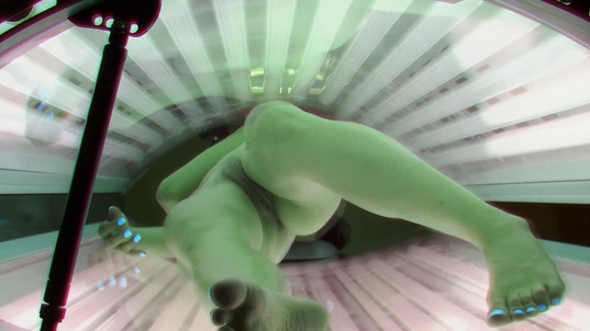 5. Download full pics of Model Caught in Solarium from czechsolarium.com