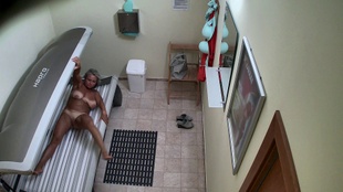 5. Download full pics of Mature Busty Babe Exposed from czechsolarium.com