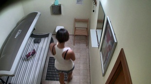 1. Download full pics of Busty Brunette Display from czechsolarium.com