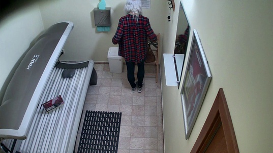 1. Download full pics of Teen in Solarium—Caught Unknowingly from czechsolarium.com