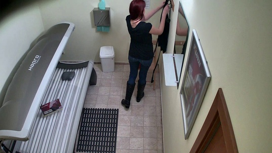 1. Download full pics of Teen Slut in Solarium—Caught Unaware from czechsolarium.com