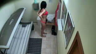 2. Download full pics of 日光浴室里的熟女秘辛 from czechsolarium.com