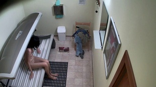 5. Download full pics of Blonde MILF Exposed in the Solarium from czechsolarium.com