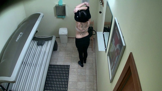 2. Download full pics of Exploited: Pregnant Girl in Solarium from czechsolarium.com