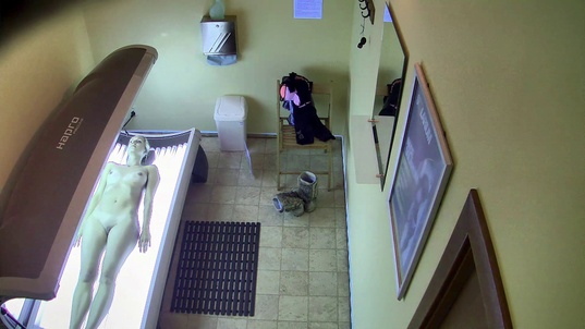 5. Download full pics of Naughty Brunette in Solarium—Caught from czechsolarium.com