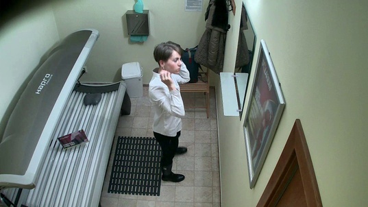 1. Download full pics of MILF in Solarium—Filmed Unknowingly from czechsolarium.com