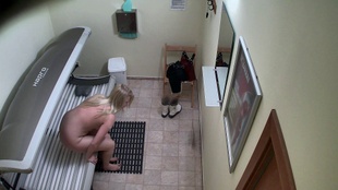 5. Download full pics of 日光浴室里的调皮熟女——真实镜头 from czechsolarium.com