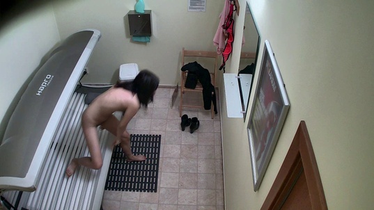 5. Download full pics of Slim Teen in Solarium—Caught from czechsolarium.com