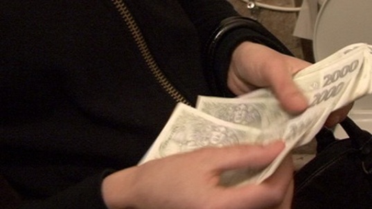 6. Download full pics of Impregnated university student from czechstreets.com