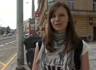 1. Download full pics of 琳达和她巨大的天然乳房 from czechstreets.com