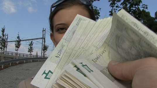 5. Download full pics of Actress Lenka from czechstreets.com