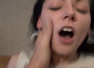 7. Download full pics of Esposa en venta Eliska from czechstreets.com