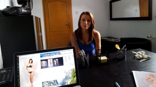 3. Download full pics of 莫妮卡：红发荡妇，大奶子，浸泡在精液中 from czechsupermodels.com