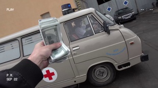 1. Download full pics of Doutor Dirty Sarah from dirtysarah.com