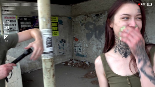 1. Download full pics of Anything for Cash from extremestreets.com