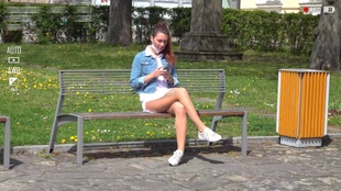 1. Download full pics of Piment fort dans le cul Défi de 10 000 USD from extremestreets.com