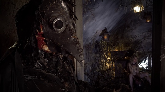 2. Download full pics of Lord Peckerclaw from horrorporn.com